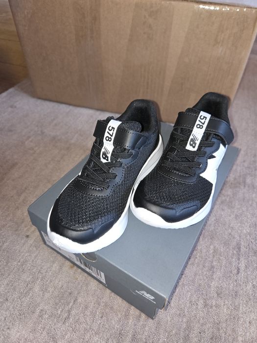 New balance pentru copii