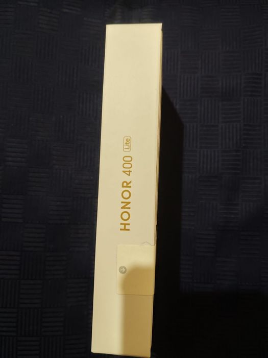 URGENT în Deva Honor 400 Lite 256GB/ 8GRam Nou SIGILAT !! DOAR 750 Lei