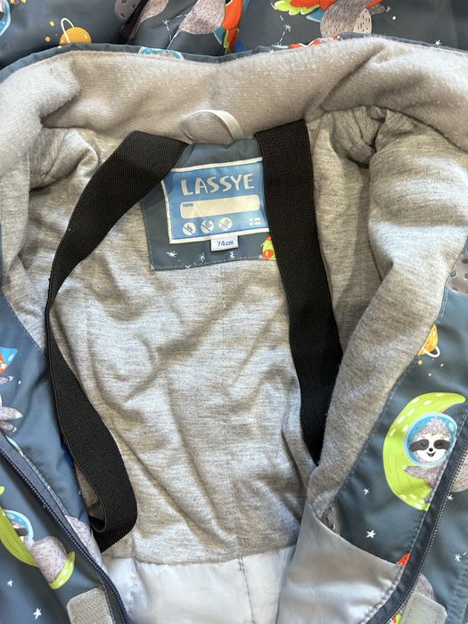 Демисезонный комбинезон Lassye