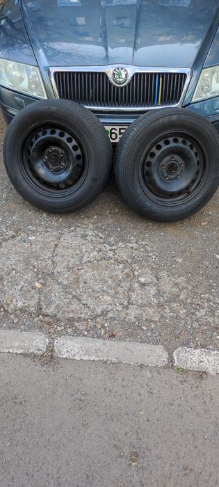 2  jante  echipate complet cu cauciucuri vara  f.bune 195/65/15