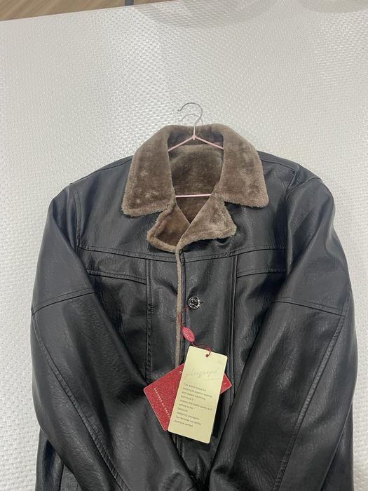 Продам куртки новые