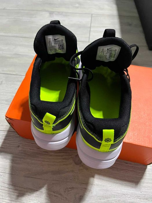 Маратонки Nike номер 38