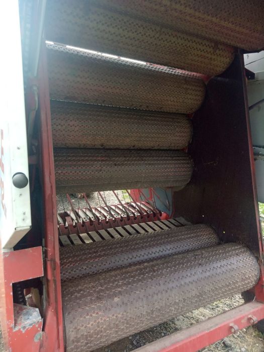 Presă baloți rotunzi plasă Claas Rollant 46