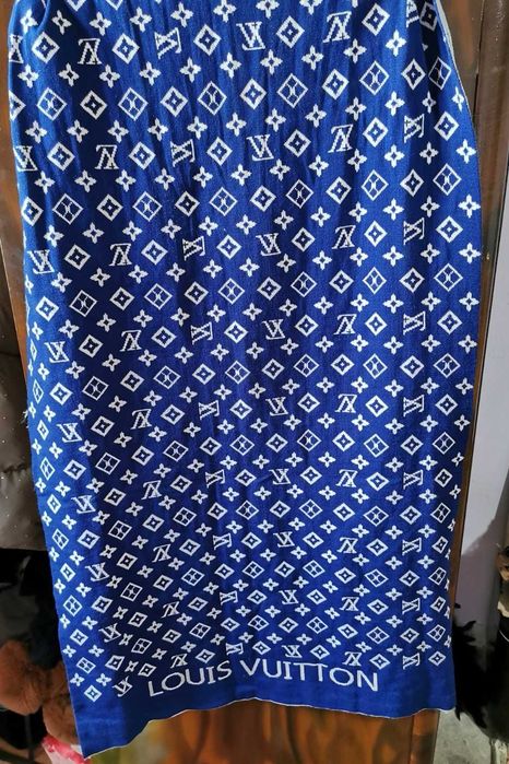Fular /șal Louise Vuitton
