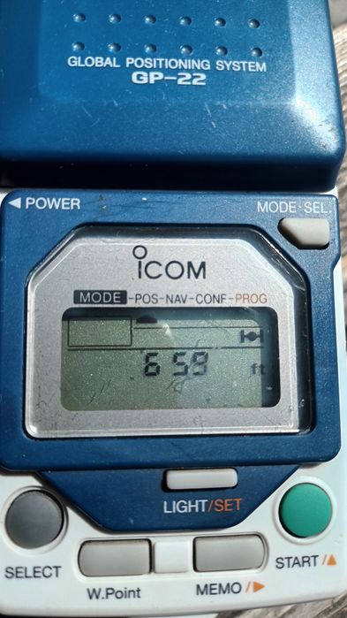 Icom GP-22 - ретро gps приемник, работещ, навигация, от 90-те, джи пи ес, за колекция, ресийвър