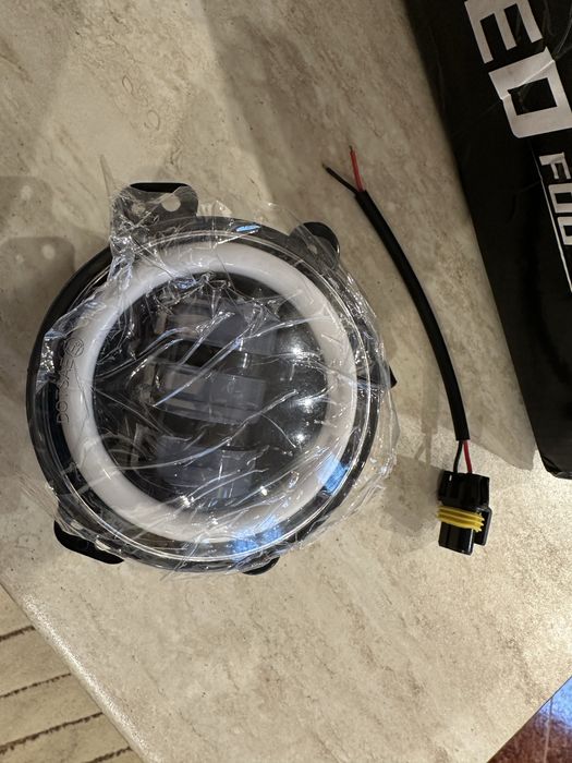 Лед халогени с ангелски очи