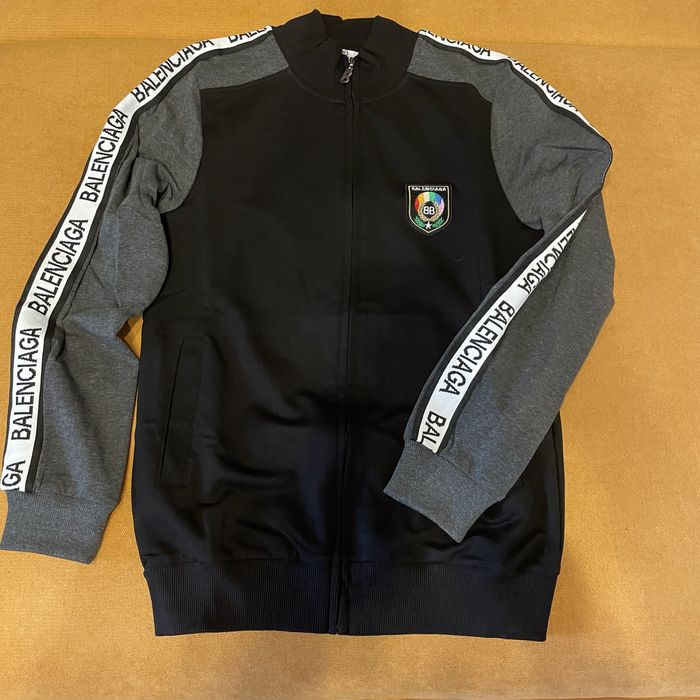 Мъжки блузи и тениски високо качество