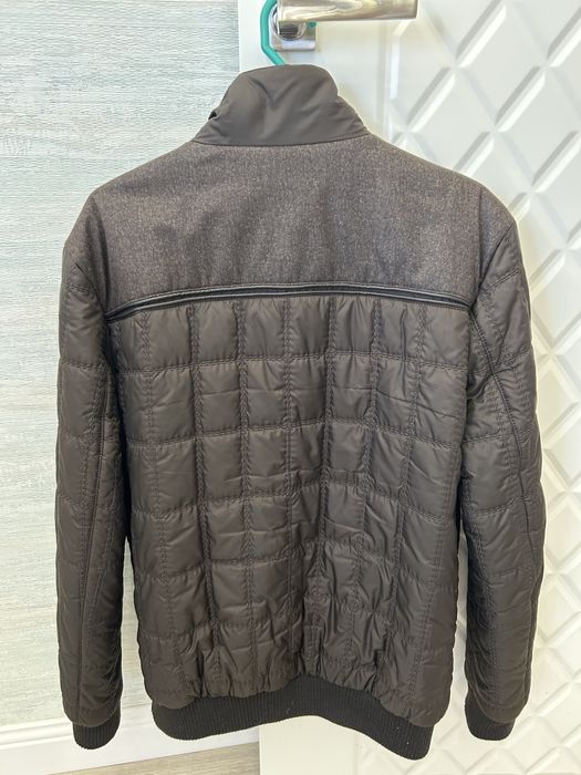 Продам ветровку, Rafaello. Размер 48.