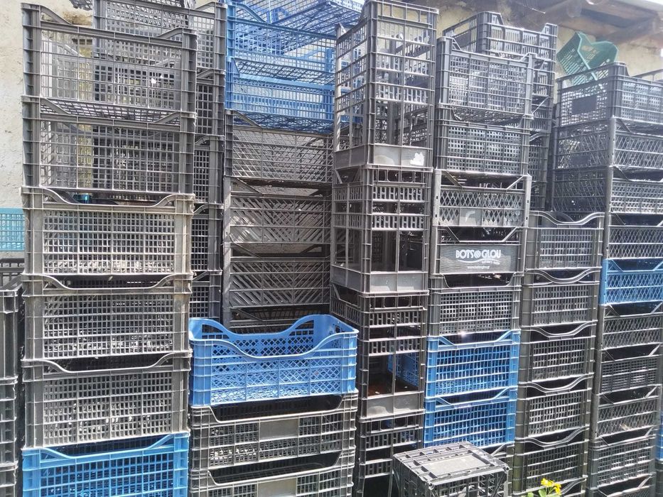 Ladite plastic foarte rezistente- dimensiuni diferite