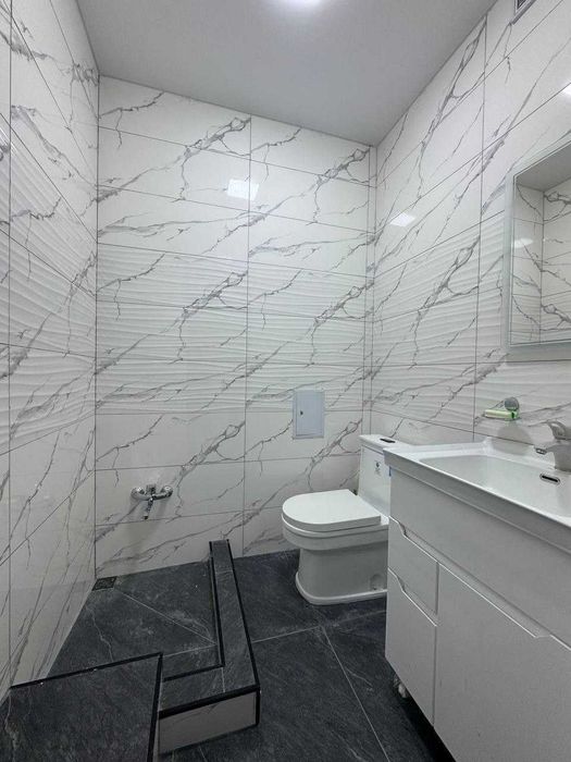 Продам срочно на Бадамзаре 42 кв (АС)