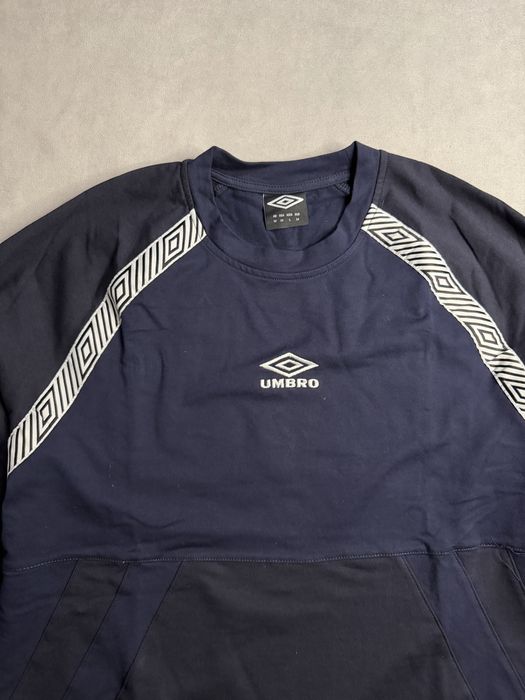 Свитшот Umbro новый
