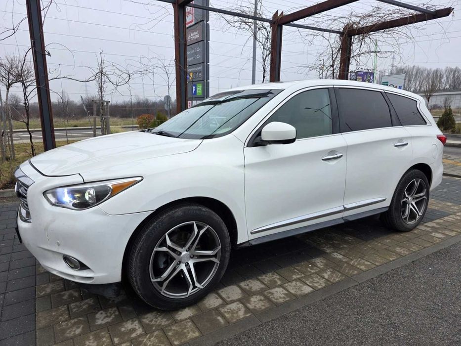 Infiniti JX35 2013г.