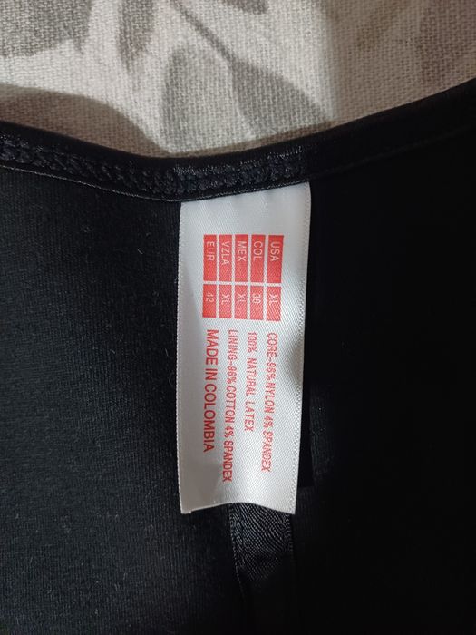 Продам утягивающий корсет