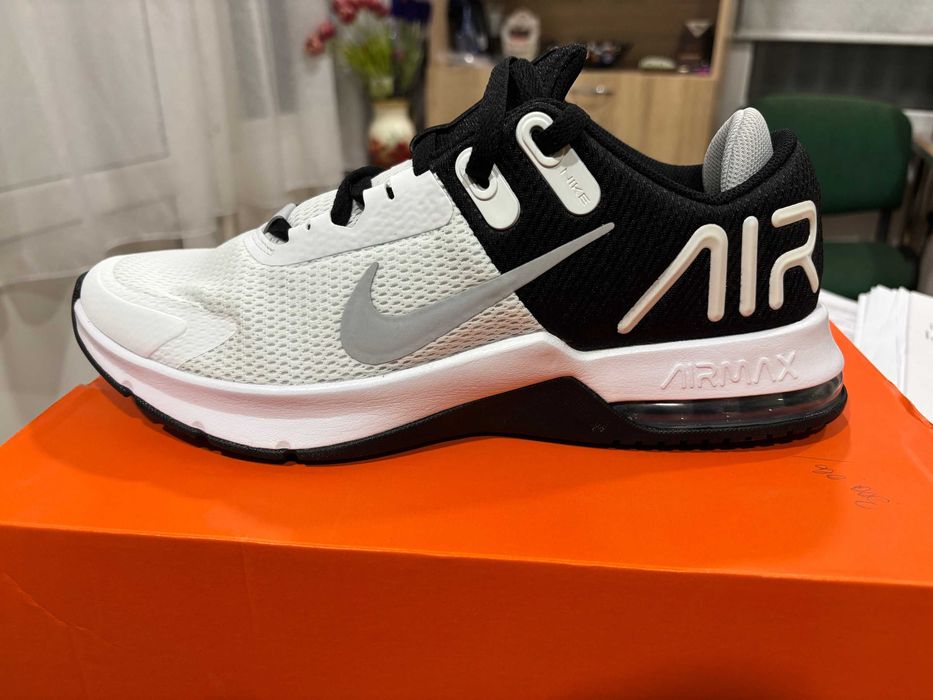 Vand Nike AirMax Alpha trainer 4 noi in cutie Marimea 45.5