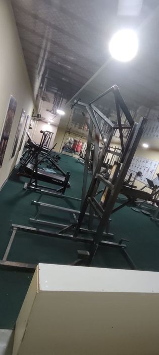 Sport anjomlari sotiladi