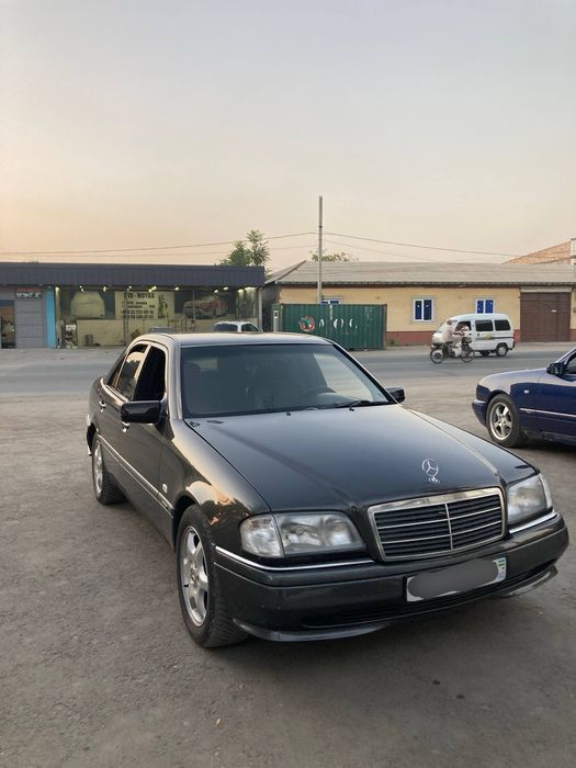 Mercedes Benz W202
