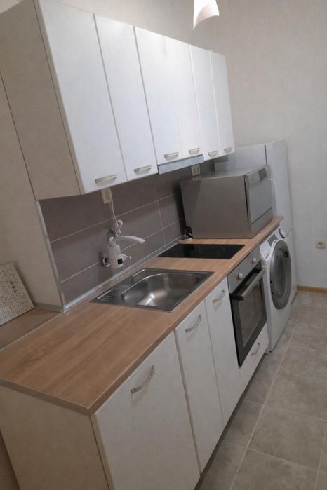 Тристаен, под наем, ж.к Медицинска академия