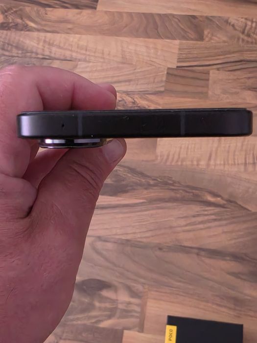 Poco F7 (xiaomi)