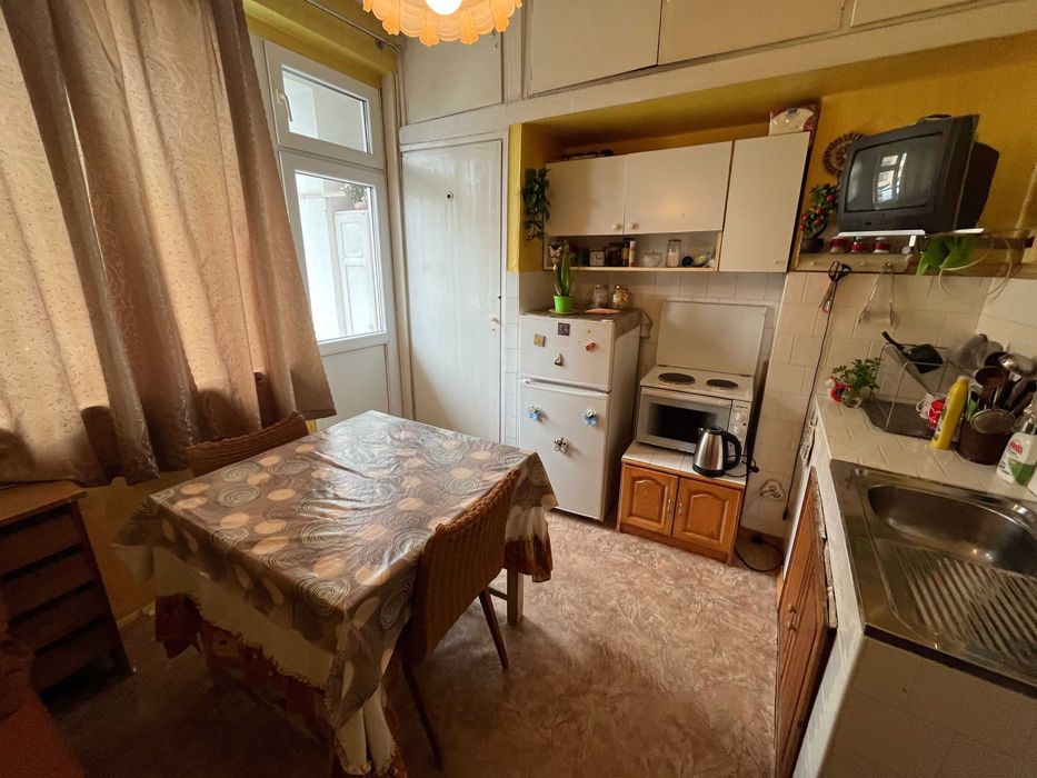 Дава се под наем Двустаен апартамент в Казанлък - 65 кв.м за 219.3 € - Снимка #4