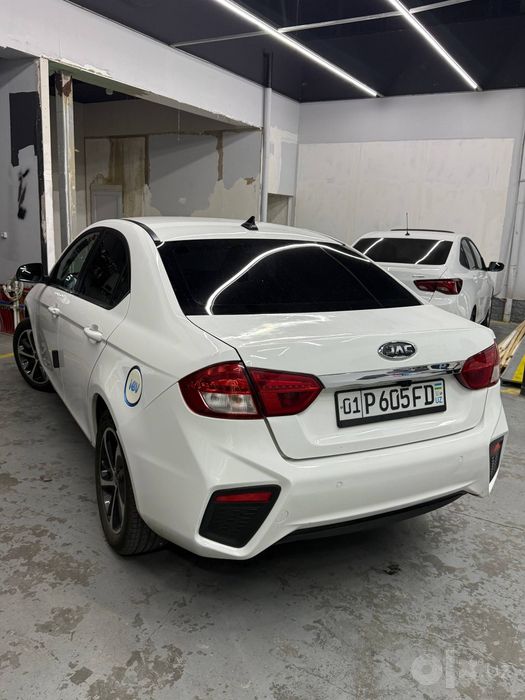 Продается Электромобил Jac