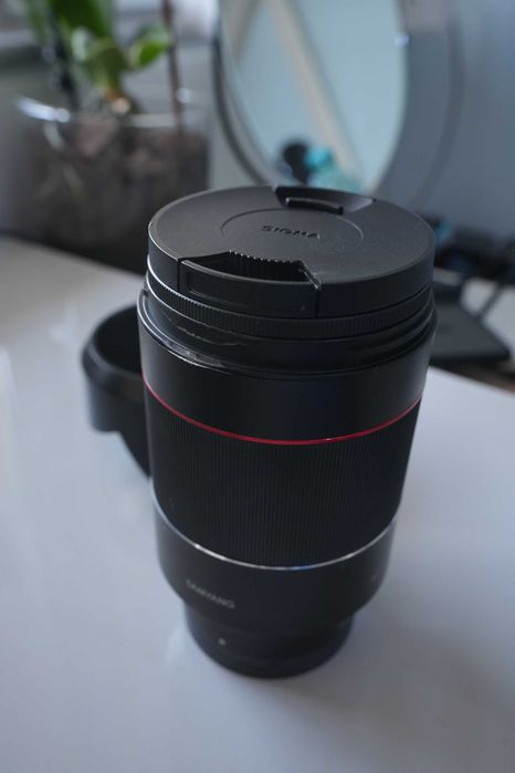 Обектив Samyang AF 35mm 1.4 FE за Sony + Филтър