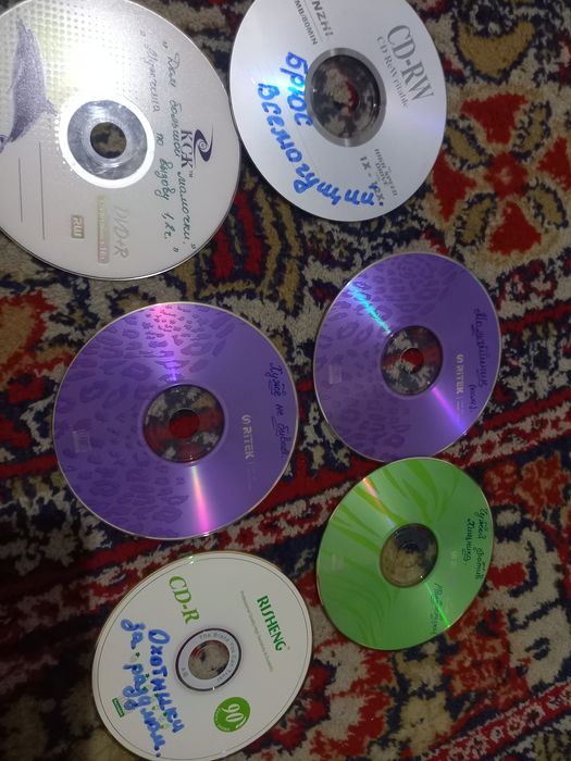 диски с фильмами