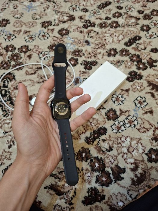 Apple watch 11 1 kun ishlatilingan