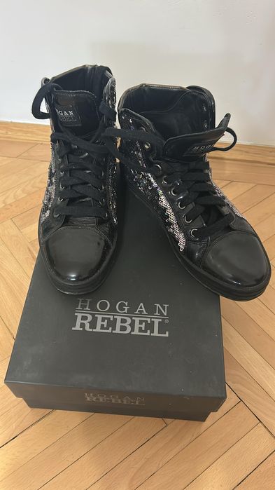 Tenesi Hogan Rebel