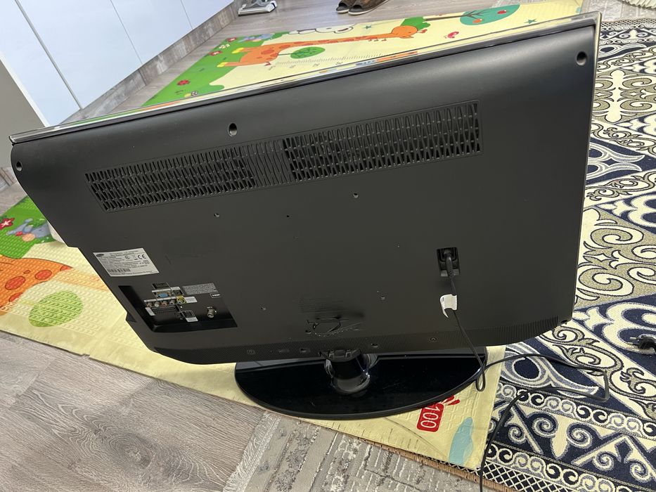 Продам LED телевизор Samsung!