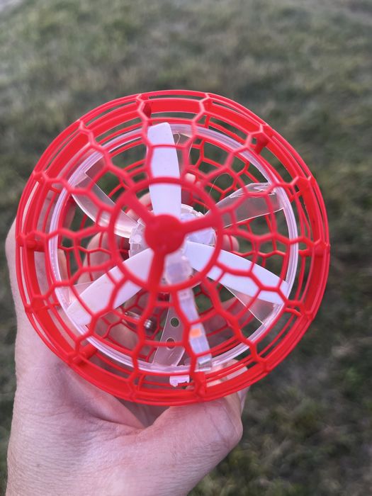 Minge Zburatoare Led Tip Drona Flynova Pro Incarcare cu Usb