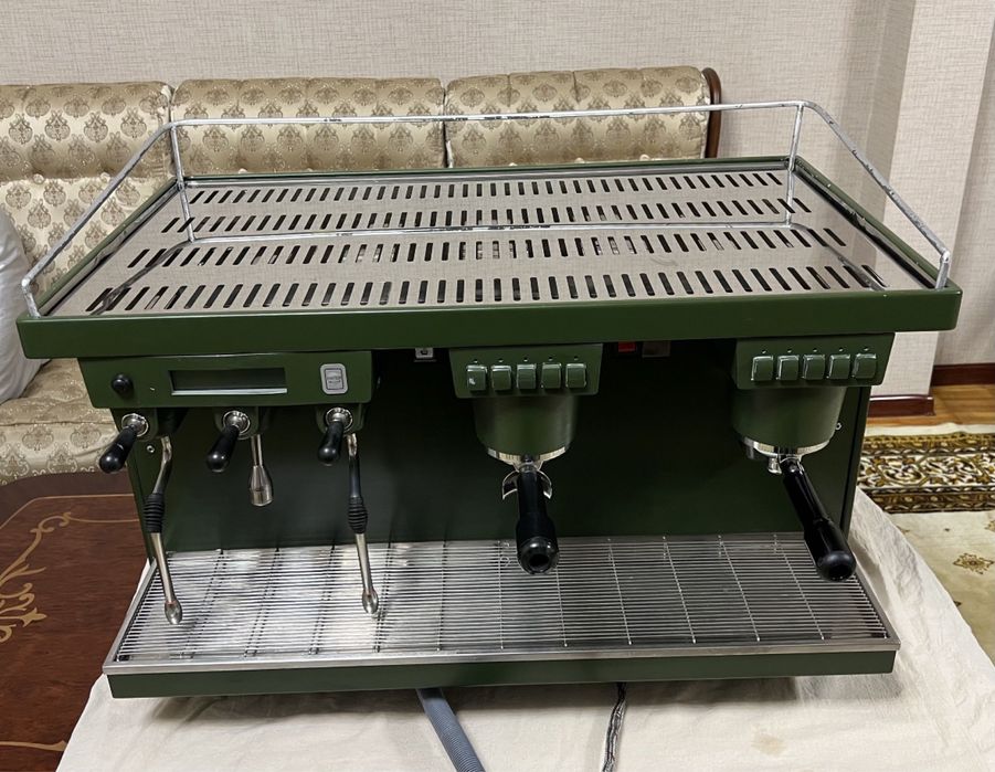 Coffe truck hamma jihozlari bilan