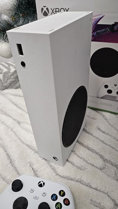 Xbox Series S 512GB , 3 Controllere