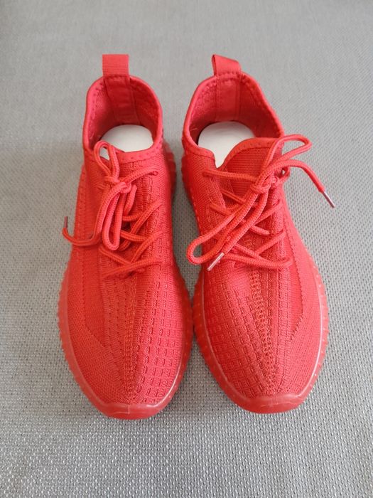 Женские тканевые кроссовки