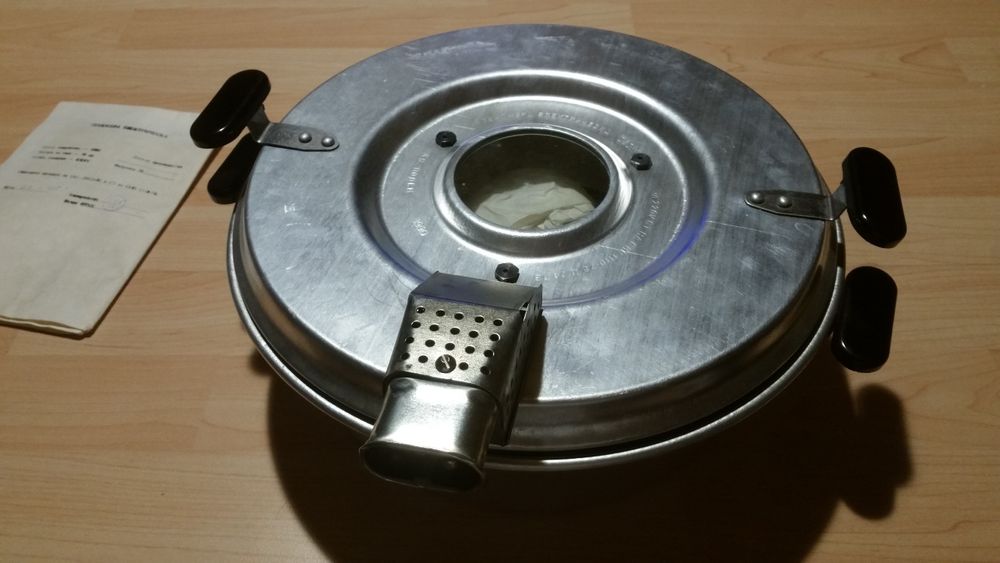 Нова Ел.тенджера с кашон пълен комплект