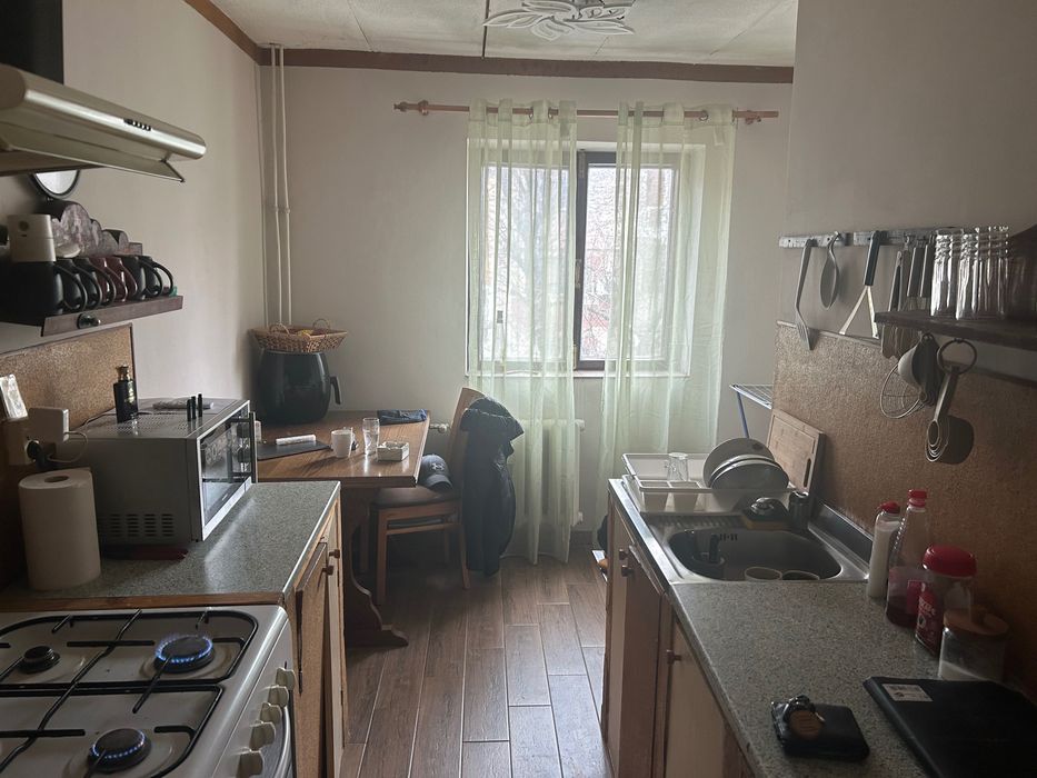 Apartament 3 camere decomandate CRAIOVA