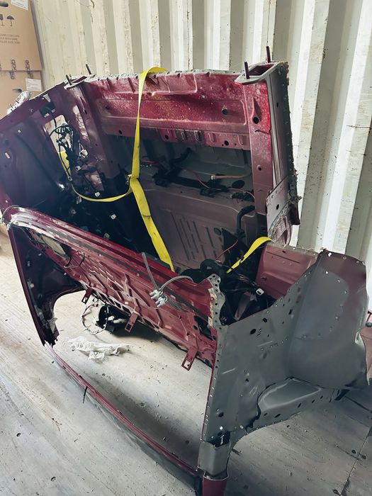 Задна част от купе за BMW M5 2023 година