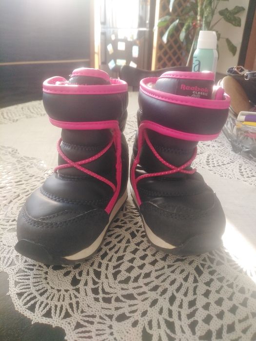 Бебешки апрески Реибок 21номер