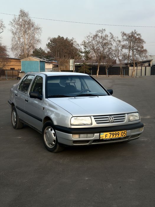 Volkswagen Vento 1.8