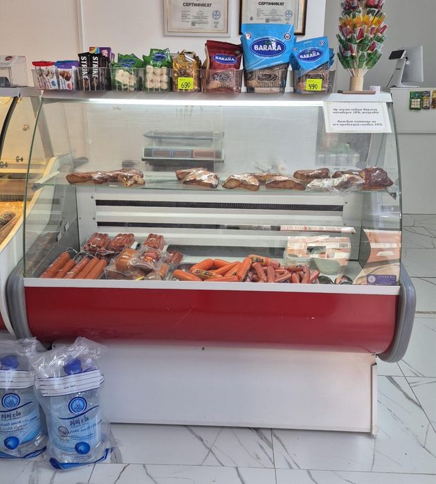 Продается ветринный холодильник