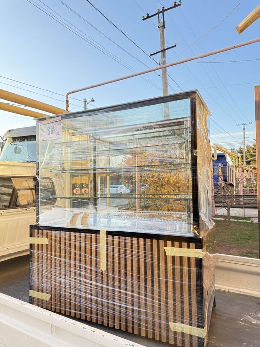 Витринный холодильник