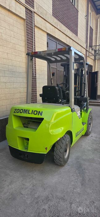 Дизельный Вилочный погрузчик Zoomlion FD30 3т Б/У. Отличное состояние!