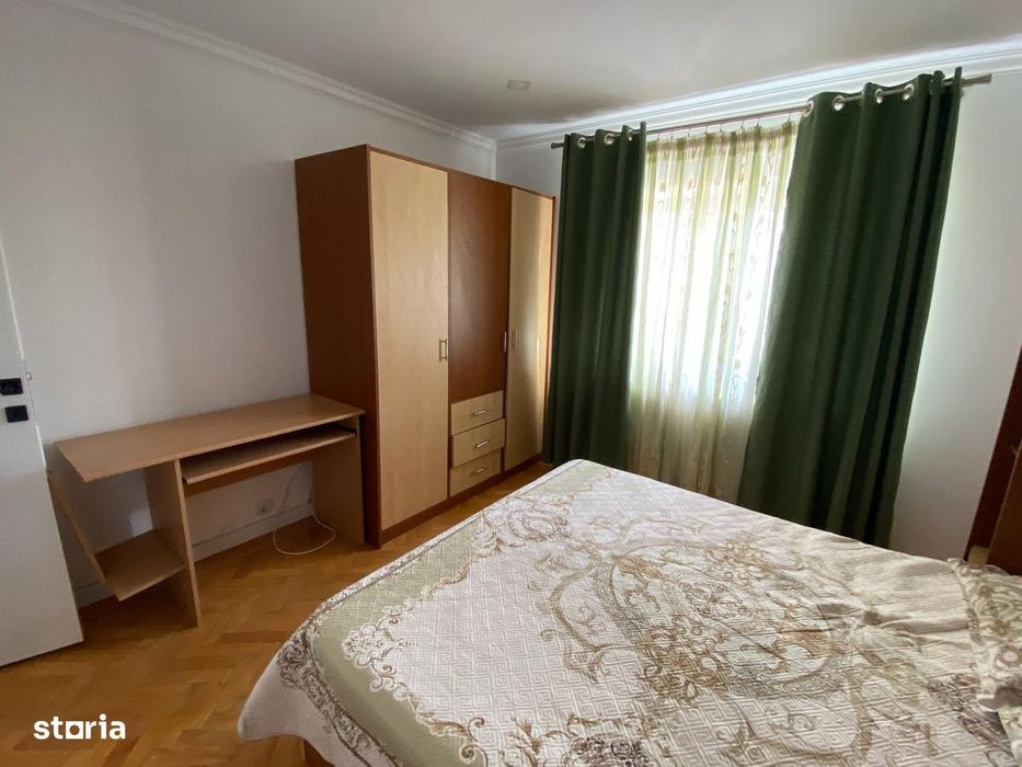 Apartament Centru, Modern, 3 Camere, Targoviste - 420 Euro