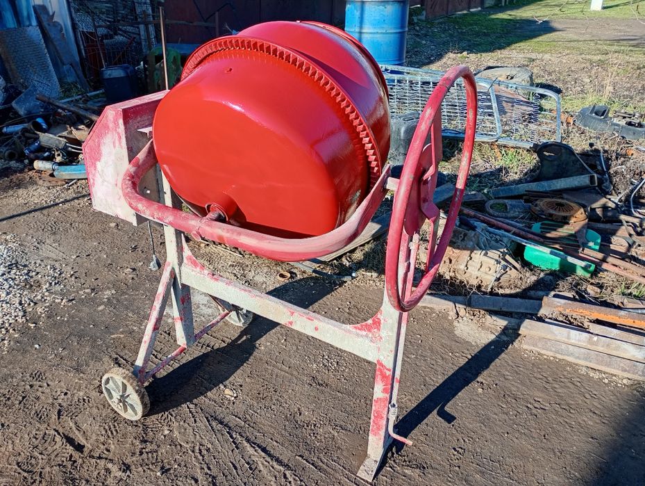 Betoniera braco 140l