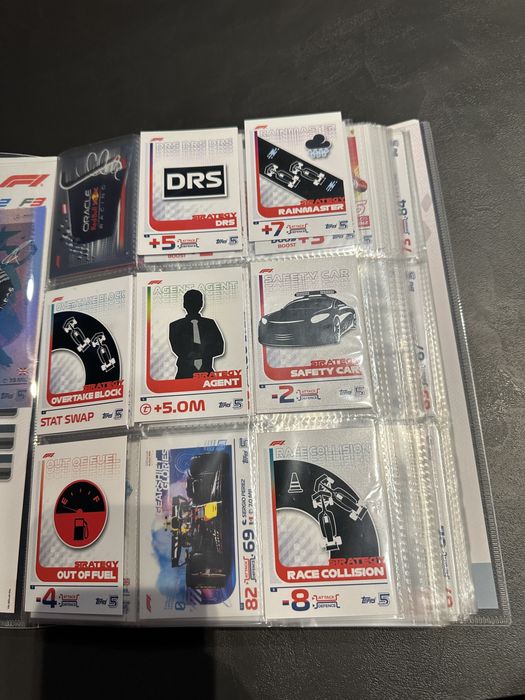 Topps F1 24 класьор колекторски карти.