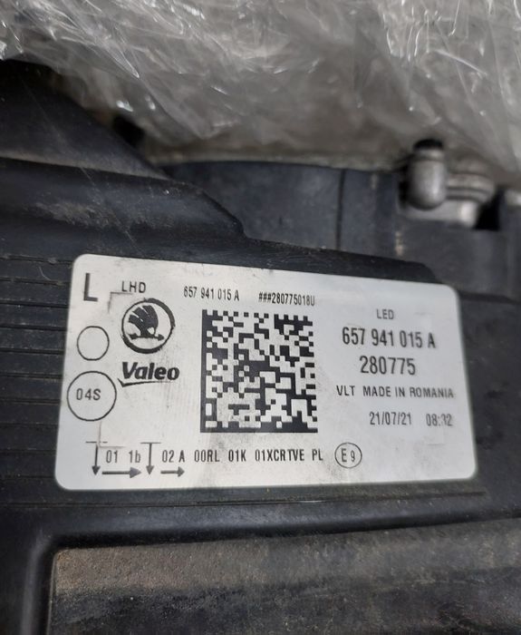Far stanga SKODA OCTAVIA 4 SCALA FULL LED 657941015A volan stanga