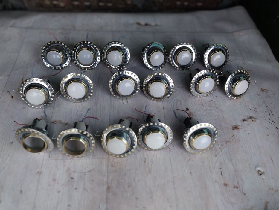 Споты потолочные