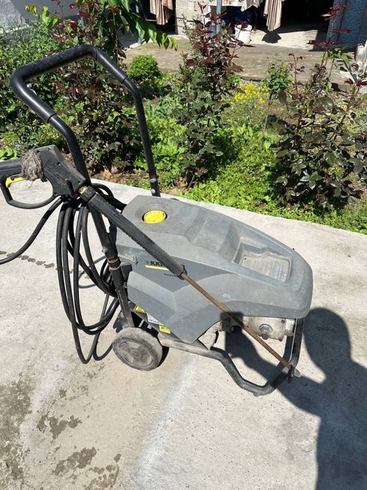 Karcher сотилади