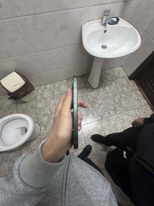 Айфон 13 зелёный,обмен 14,15про!!!