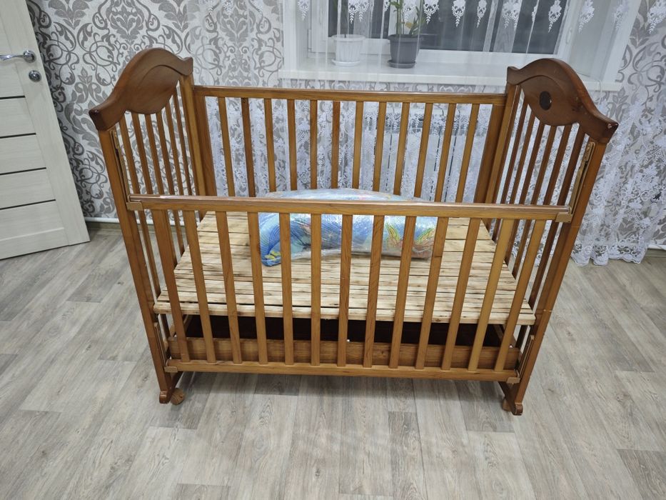 Кроватка детская