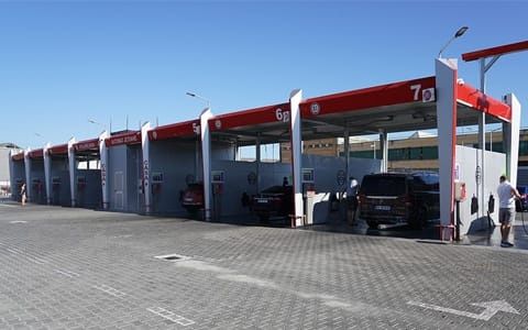 Vând spalatorii auto self